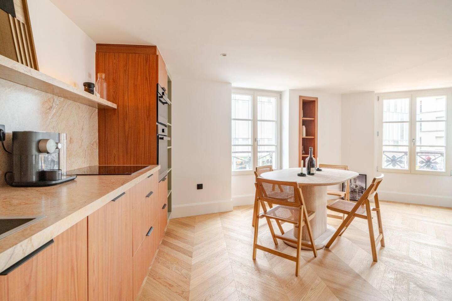 Appartement Luxueux -Saint Germain Des Pres - Centre De Париж Екстериор снимка